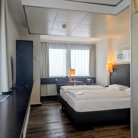 Park Inn By Radisson Berlin Alexanderplatz-3