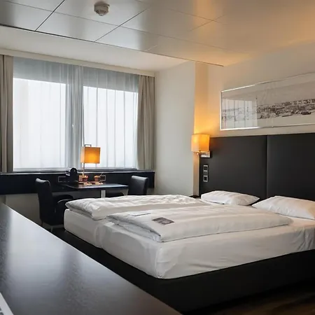 Park Inn By Radisson Berlin Alexanderplatz-2